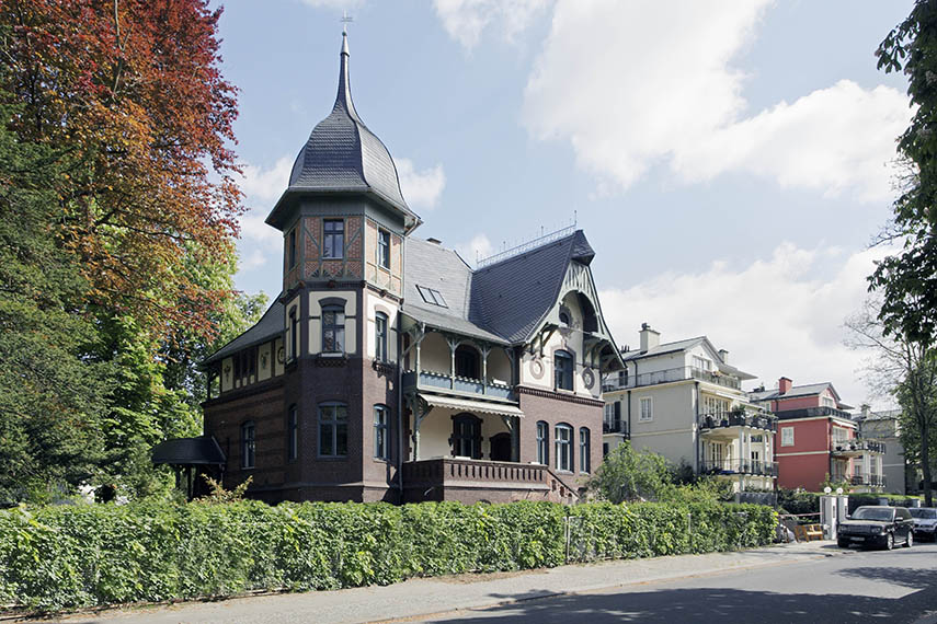 Straßenansicht