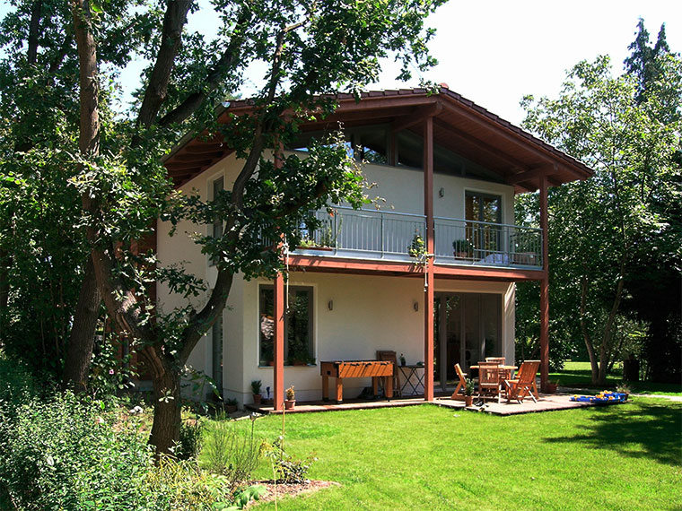 Gartenseite mit Loggia